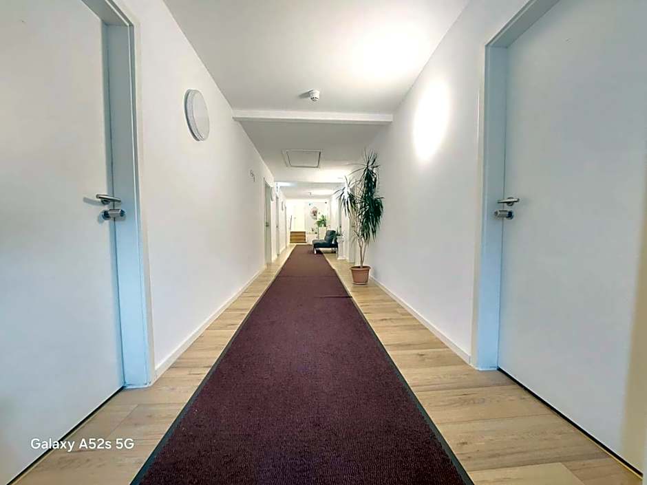 SILONCE Hotels & Restaurant