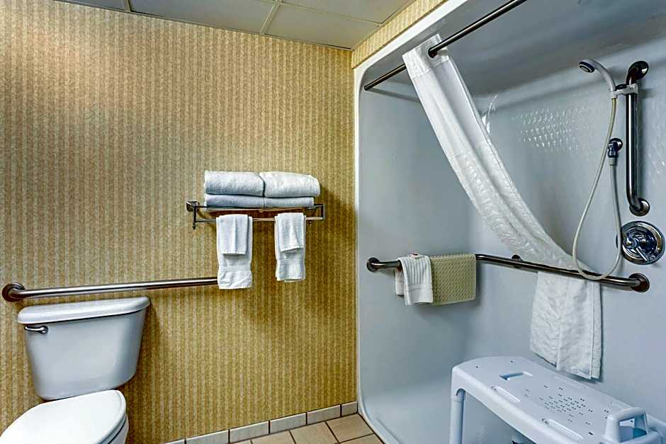 Comfort Inn & Suites Branson Meadows