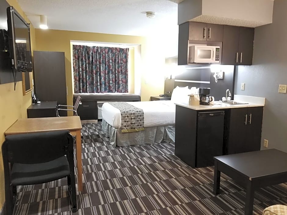 Microtel Inn & Suites By Wyndham Riverside