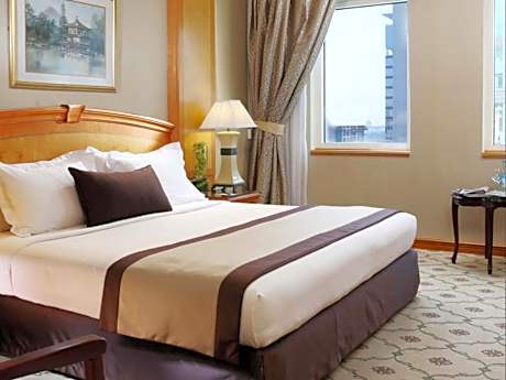 King Room with 20% discount on F&B