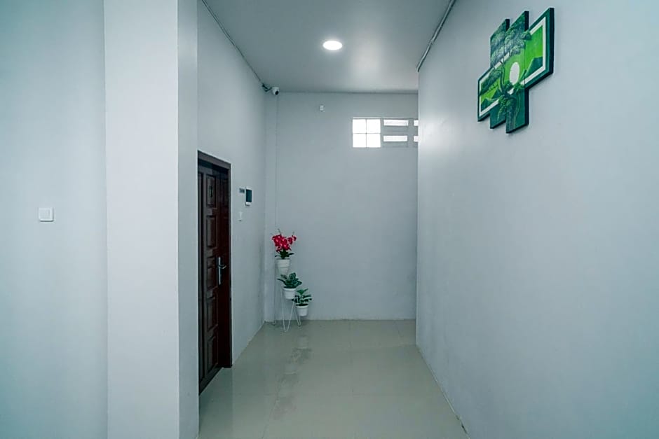 RedDoorz Syariah near Jalan Ahmad Yani Banjarmasin 3