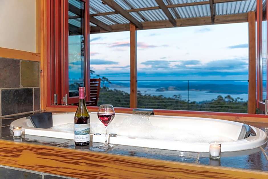 Woodbridge Hill Hideaway