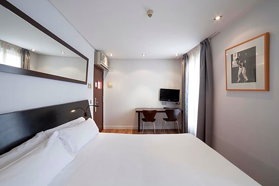 Petit Palace Arana Bilbao