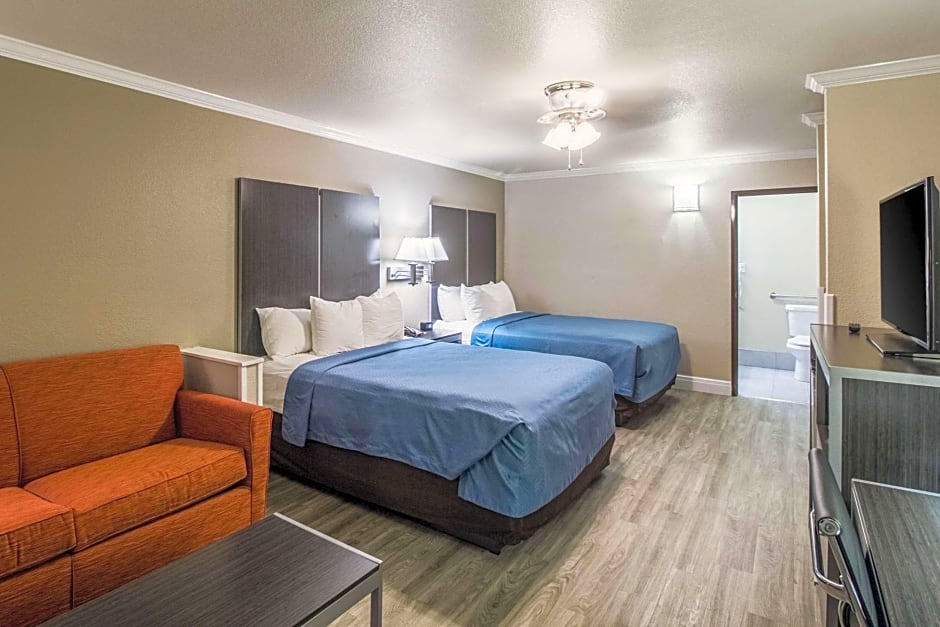 Econo Lodge Inn & Suites Corpus Christi