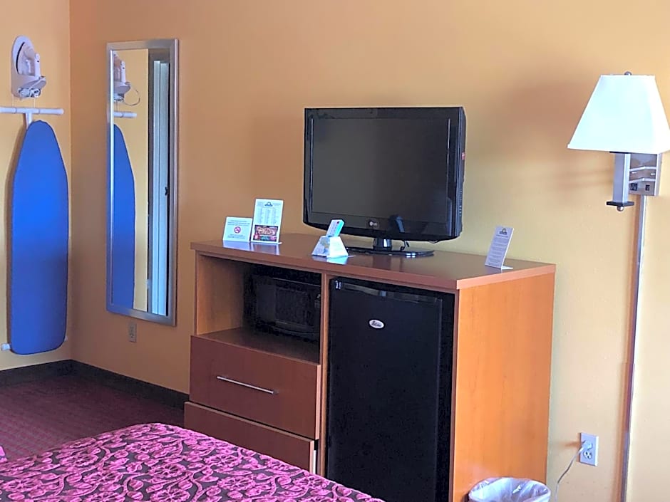 Days Inn by Wyndham Franklin