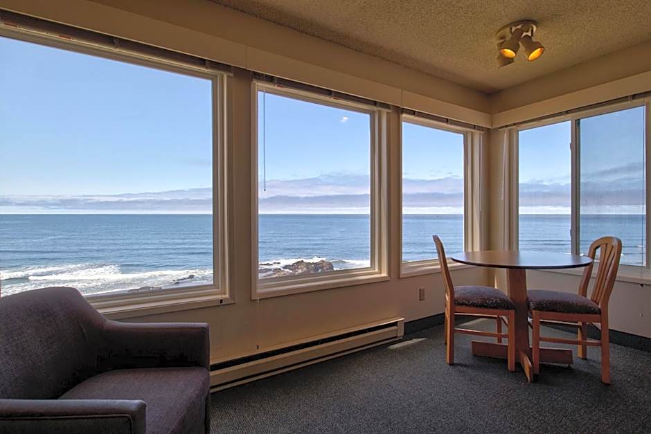 Ester Lee Oceanview Inn