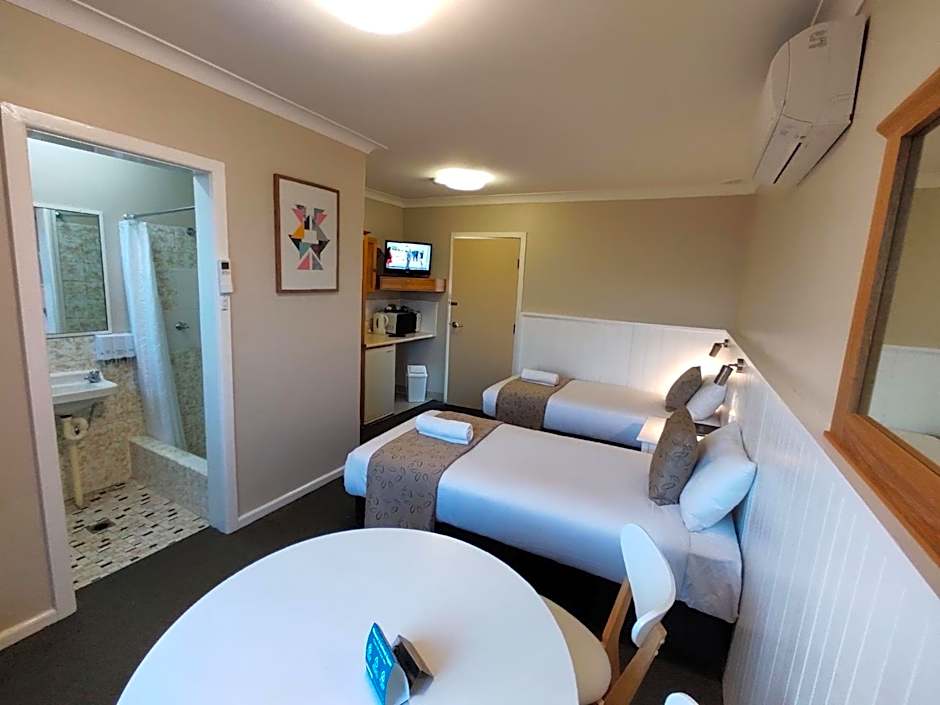 Bathurst Gold Panner