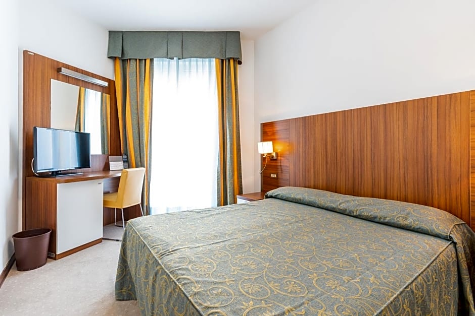 Hotel Touring