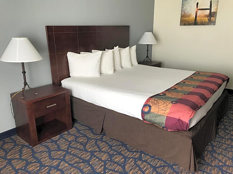 Best Western Plus Villa Del Lago Inn