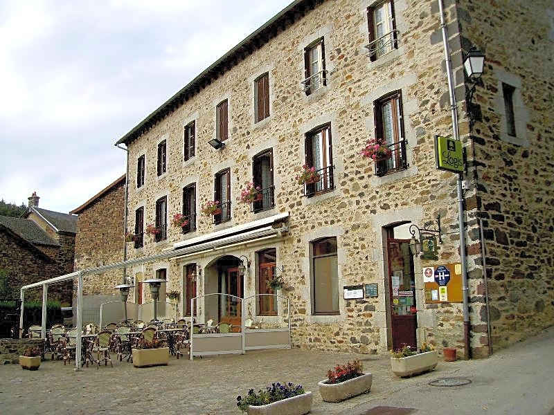 Logis Hotel Auberge de l'Allagnonette