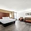 Comfort Inn & Suites Cincinnati Eastgate