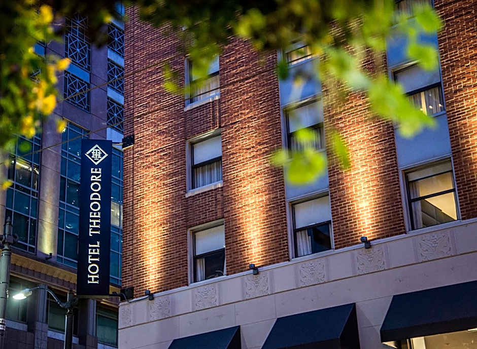 Hotel Theodore Seattle Downtown, Tapestry by Hilton