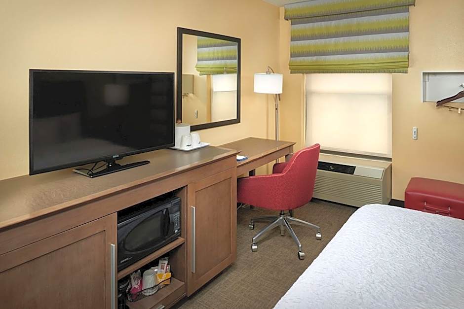 Photo 1 of 7 of 1 King Bed, Mobility Accessible