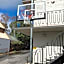 Hello Adelaide Motel and Apartments