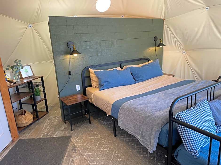 Blue Mountain Domes - The WOW Experience