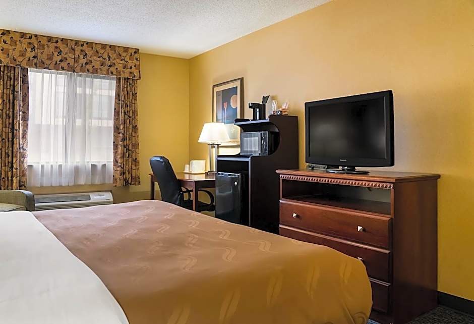 Quality Inn Grand Blanc - Flint South