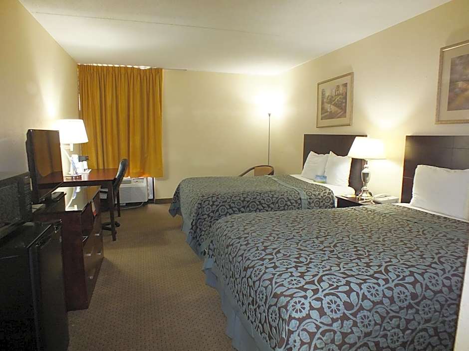 Days Inn by Wyndham Indianapolis Northeast