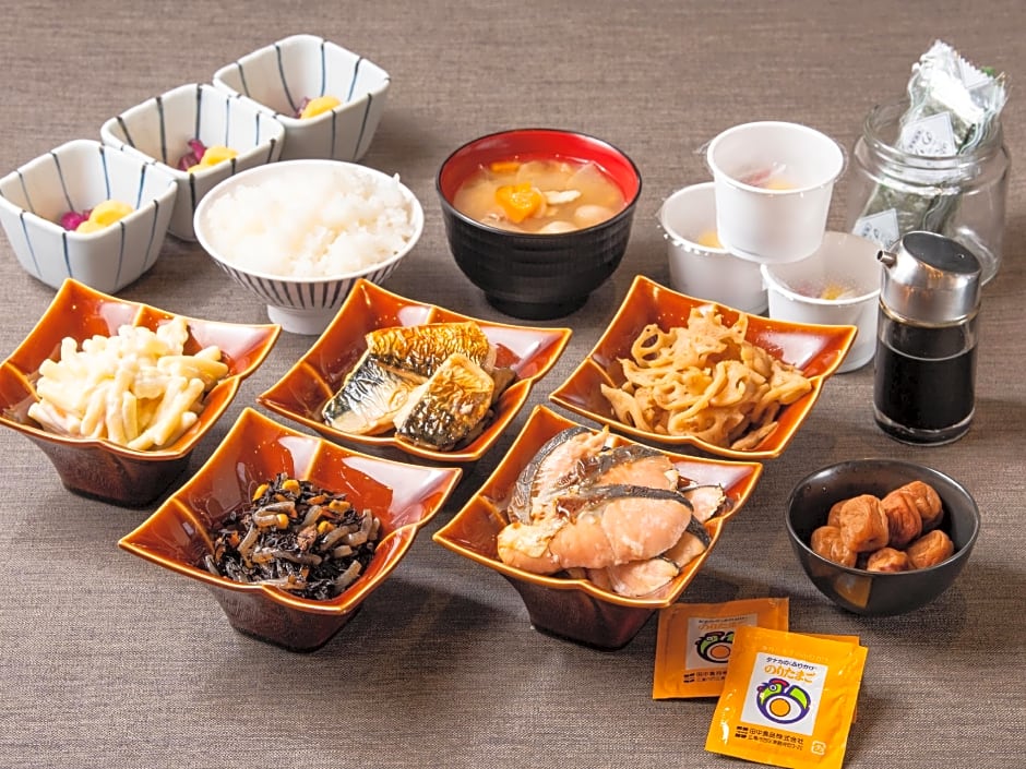Apa Hotel Ochanomizu-Ekikita
