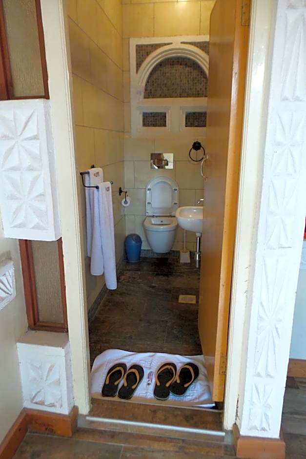 Parklands Shade Hotel