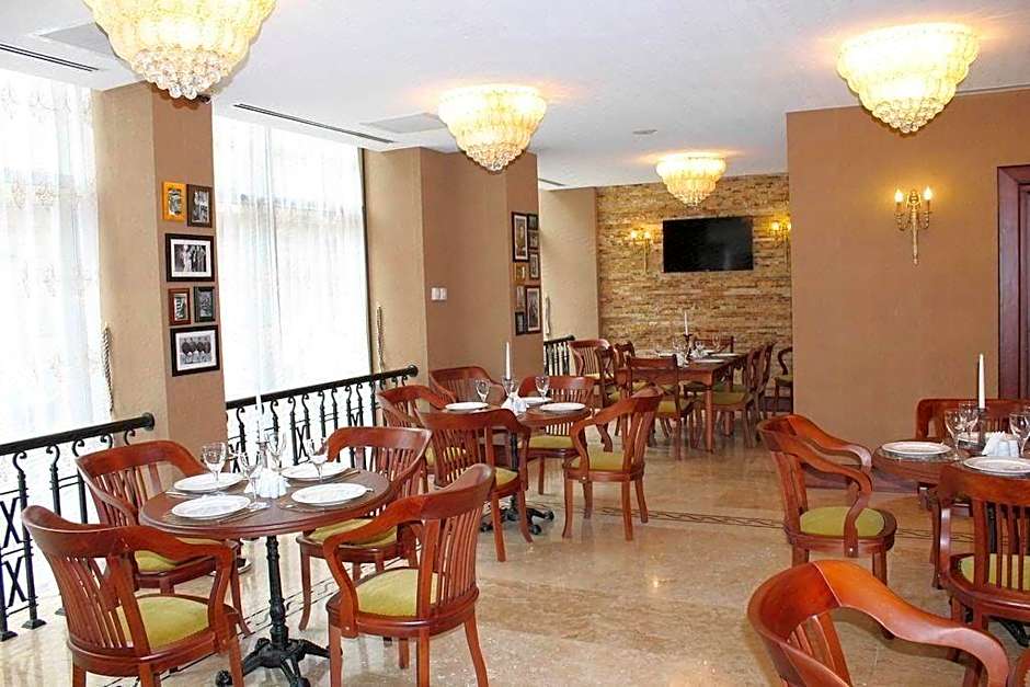 Sapphire Inn Hotel
