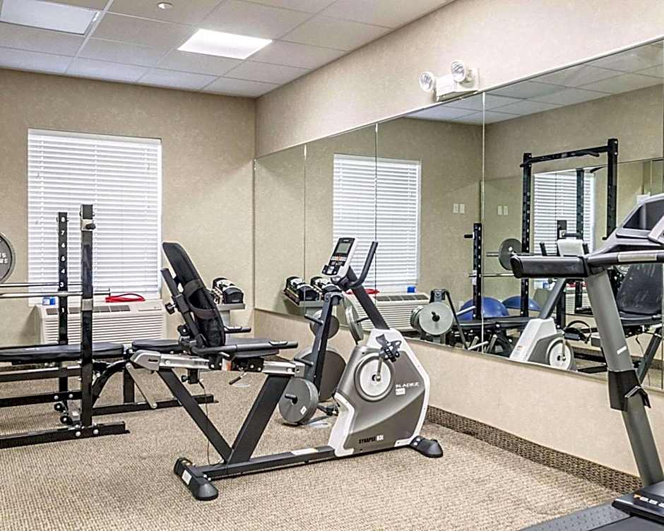 Mainstay Suites Minot