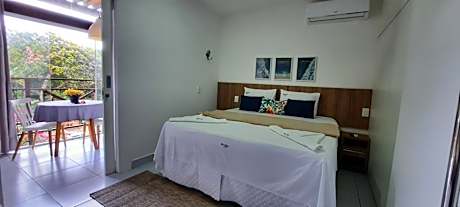 Apartment with Pool View