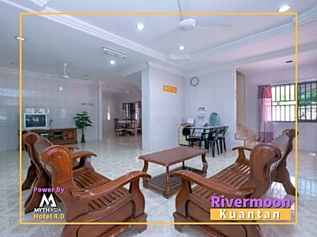 Standard Twin with Private Bathroom