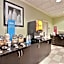 Hampton Inn By Hilton Savannah-I-95/Richmond Hill