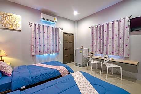 Deluxe Twin Room with Sea View