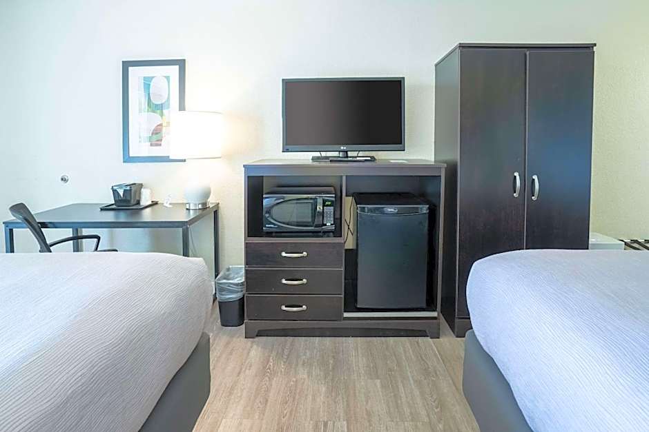 Quality Inn Palm Beach International Airport