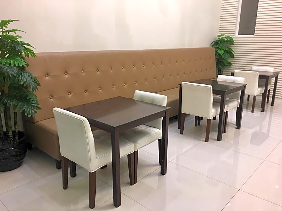 Manhattan Suites Inn