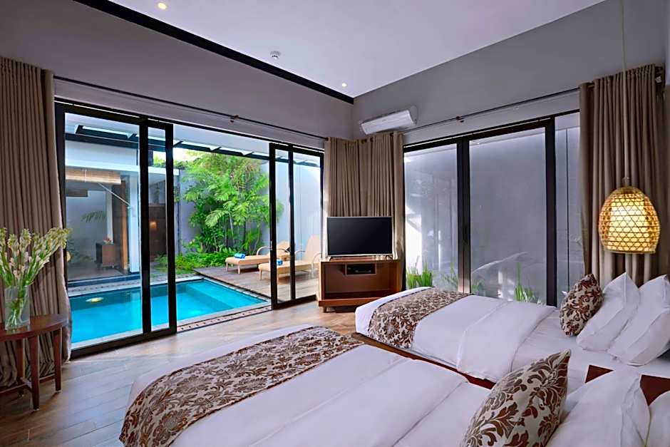 Photo 1 of 5 of Signature Villa Suite