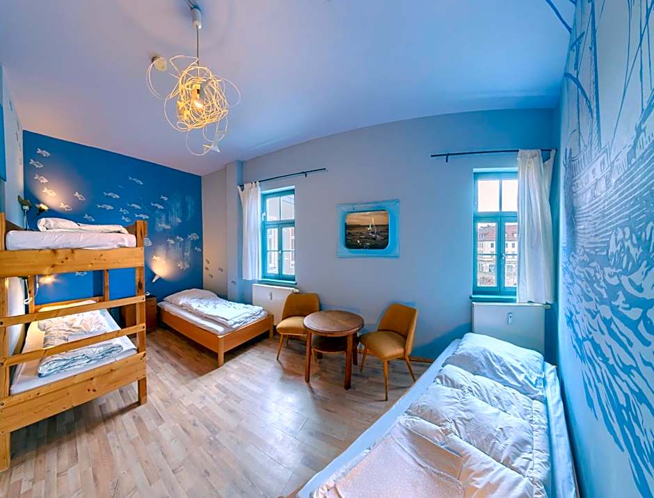 Labyrinth Hostel Weimar