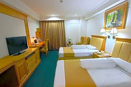 Harmoni Suites Hotel