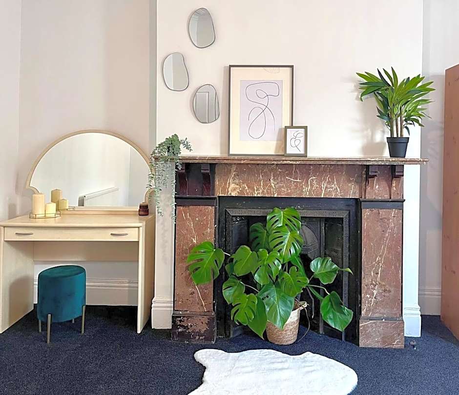 Centrally Located Apartment-free Parking