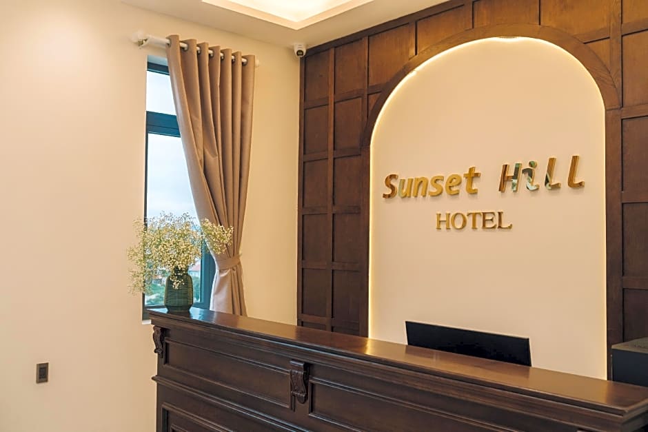 Sunset Hill Hotel