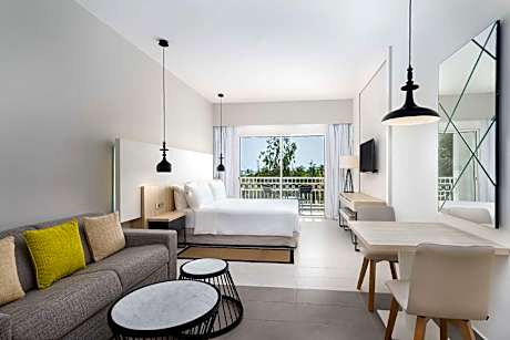 Studio with Balcony and Partial Sea View