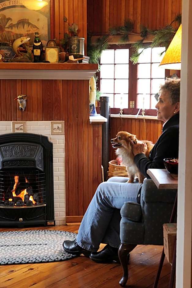 The Queen, A Victorian Bed & Breakfast