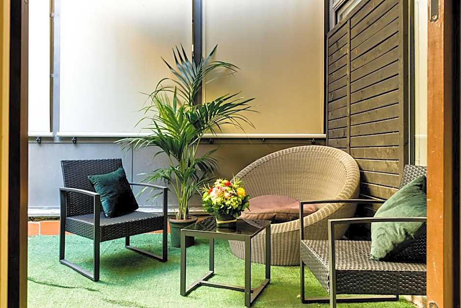 Piazza Farnese Luxury Suites