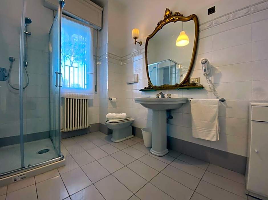 Villa Alda Suites & Rooms