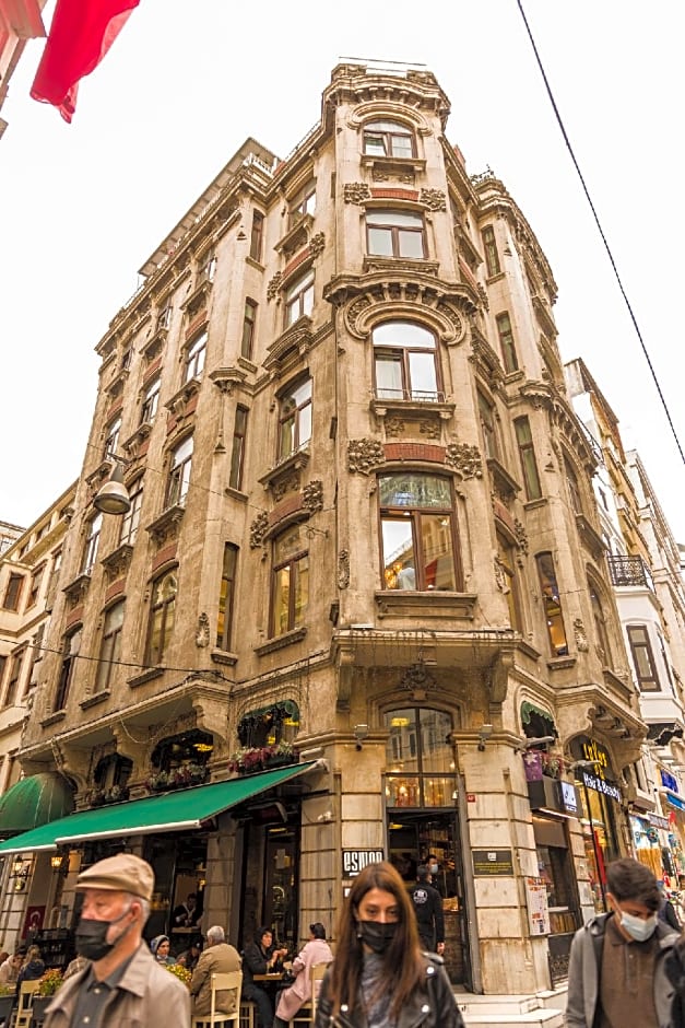 Ragip Pasha Apartment