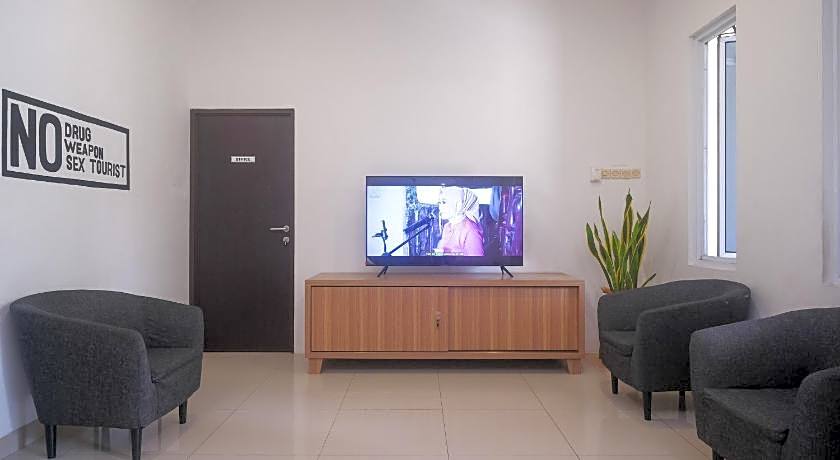 RedDoorz near Stasiun Solo Balapan 3