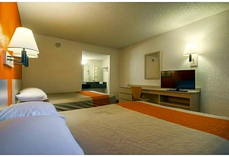 Queen Room with Two Queen Beds