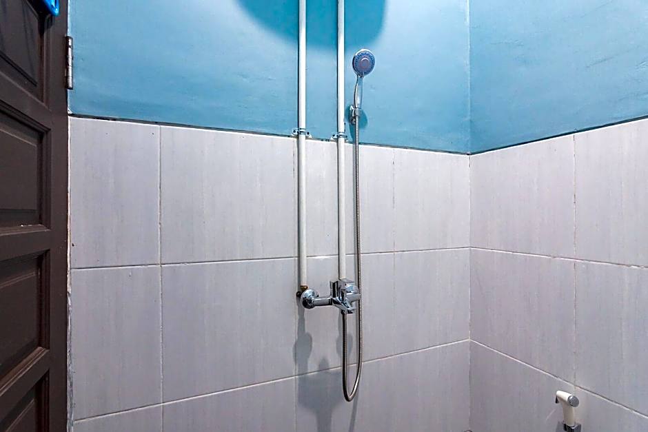 RedDoorz Syariah near Jalan Jakarta Samarinda