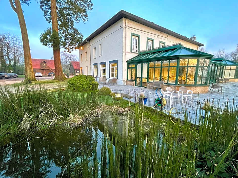 Logis - Hotel Restaurant La Sapinière - Proche Saint Omer