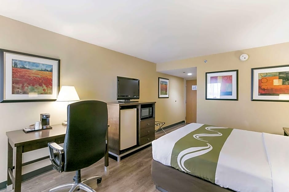 Quality Inn & Suites Bel Air I-95 Exit 77A