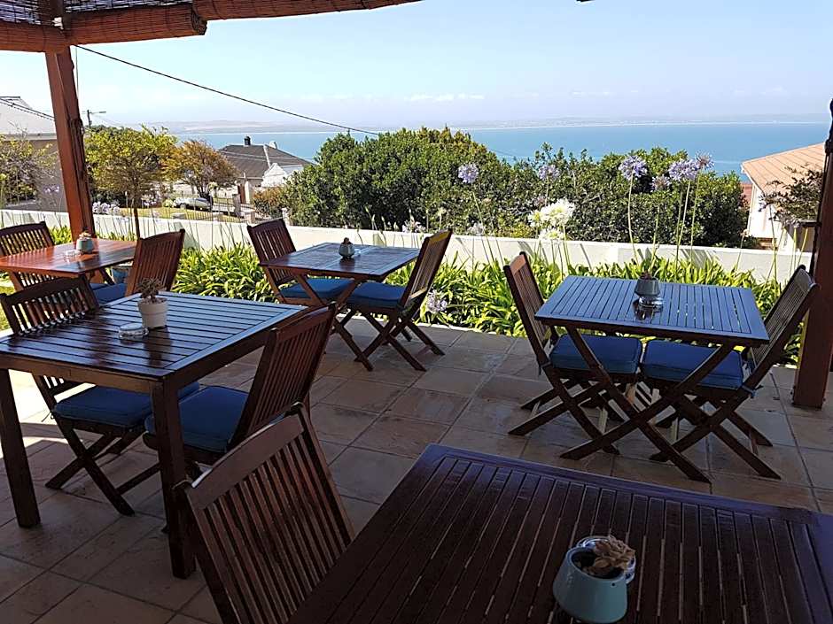 Aquamarine Guest House