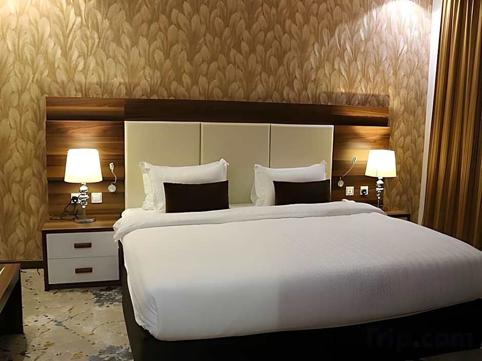 Palette Luxury Mirage Hotel