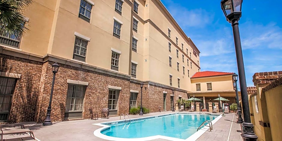 Hampton Inn By Hilton And Suites Savannah Historic District