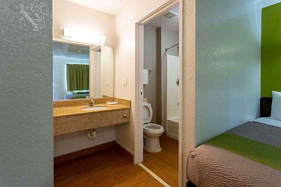 Motel 6-Camp Springs, DC - South Camp Springs